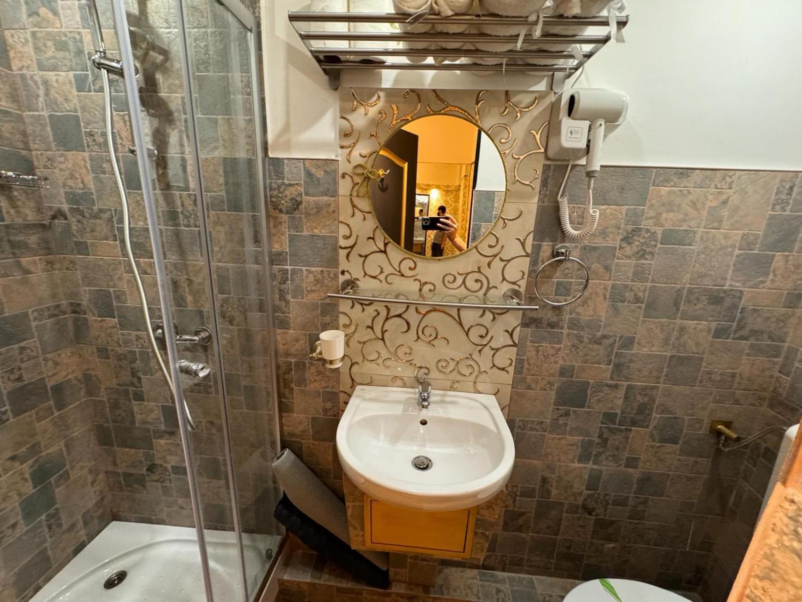 The King Suite With Balcony View Piata Romana Bucharest Exterior photo